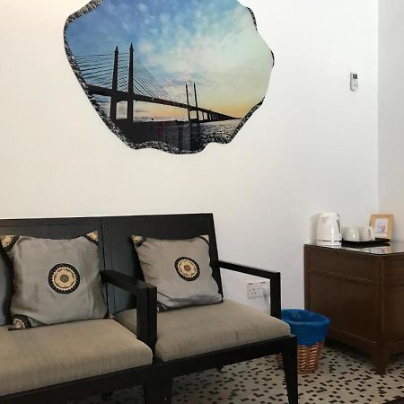 Rangoon Residences + George Town Eksteriør billede